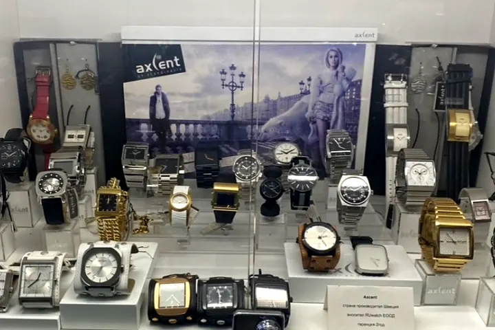 Витрината с часовници Axcent of Scandinavia